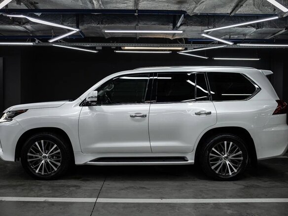 2016 Lexus LX 570 III Рестайлинг 2, белый, 7850000 рублей - вид 7