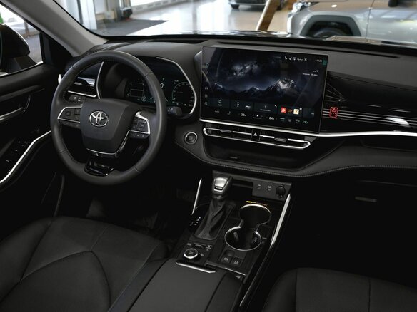 2026 Toyota Highlander IV (XU70), чёрный, 5600000 рублей - вид 11