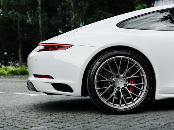 2016 Porsche 911 Carrera 4S VII (991) Рестайлинг, белый, 8049000 рублей - вид 22