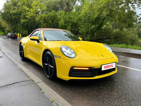 2020 Porsche 911 Carrera VIII (992), жёлтый, 14550000 рублей