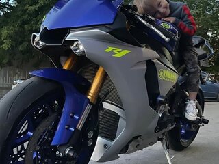 2016 Yamaha YZF-R1, синий, 1366677 рублей, вид 1