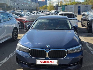 2021 BMW 5 серии 520d xDrive VII (G30/G31/G38) Рестайлинг, синий, 4500000 рублей, вид 2