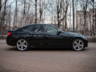 2013 BMW 3 серии 320i xDrive VI (F3x), чёрный, 1850000 рублей, вид 4