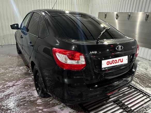 2015 Lada (ВАЗ) Granta I, чёрный, 430000 рублей - вид 4