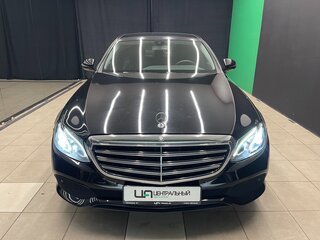 2016 Mercedes-Benz E-Класс 200 V (W213, S213, C238), чёрный, 2300000 рублей, вид 2
