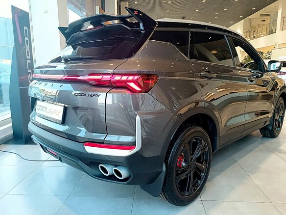 2026 Geely Coolray I Рестайлинг 2, серый, 2929990 рублей - вид 1