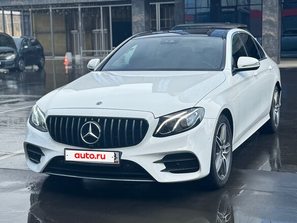 2018 Mercedes-Benz E-Класс 200 V (W213, S213, C238), белый, 3500000 рублей
