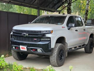 2021 Chevrolet Silverado Crew Cab 8-speed IV (T1XX), белый, 5800000 рублей, вид 1