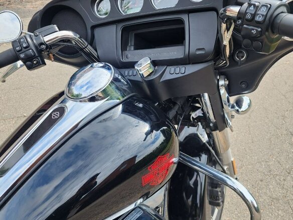 2019 Harley-Davidson Electra Glide, чёрный, 1316025 рублей - вид 2