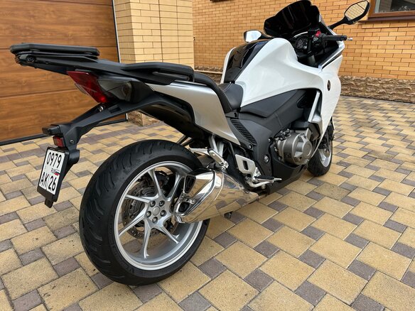 2010 Honda VFR 1200, белый, 790000 рублей - вид 9