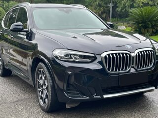 2024 BMW X3 25i xDrive III (G01) Рестайлинг, чёрный, 5800000 рублей, вид 3