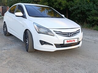 2016 Hyundai Solaris I Рестайлинг, белый, 860000 рублей, вид 3