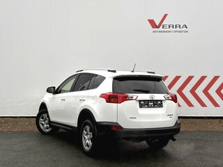2013 Toyota RAV4 IV (XA40), белый, 1750000 рублей, вид 3