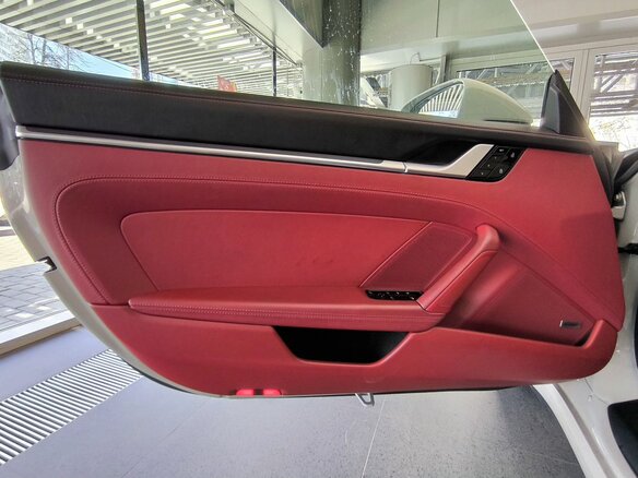2020 Porsche 911 Carrera 4S VIII (992), серый, 13300000 рублей - вид 15