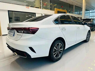 2023 Kia K3 II (China Market) Рестайлинг, белый, 1550004 рублей, вид 4
