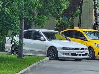 1999 Mitsubishi Galant VR-4 VIII Рестайлинг, белый, 1100000 рублей, вид 2
