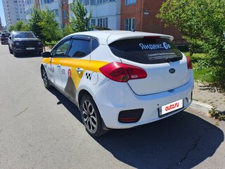 2016 Kia Ceed II Рестайлинг, серебристый, 750000 рублей, вид 3