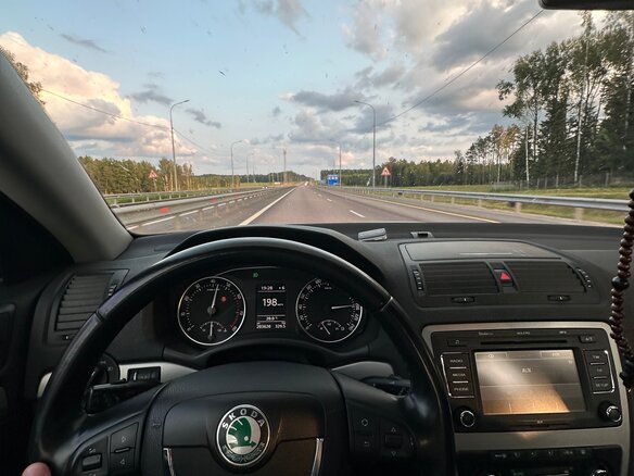 2011 Skoda Octavia II (A5) Рестайлинг, белый, 630000 рублей - вид 6