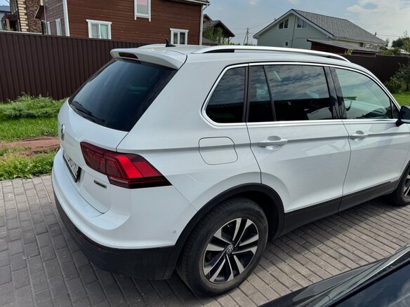 2019 Volkswagen Tiguan II, белый, 1800000 рублей - вид 4