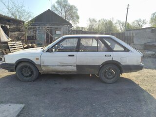 1986 Nissan Sunny B11, белый, 100000 рублей, вид 3