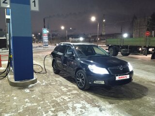 2010 Skoda Octavia II (A5) Рестайлинг, чёрный, 850000 рублей, вид 4