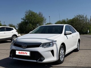 2016 Toyota Camry VII (XV50) Рестайлинг, белый, 2450000 рублей, вид 2