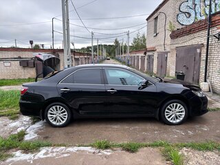 2015 Toyota Camry VII (XV50) Рестайлинг, чёрный, 1850000 рублей, вид 3