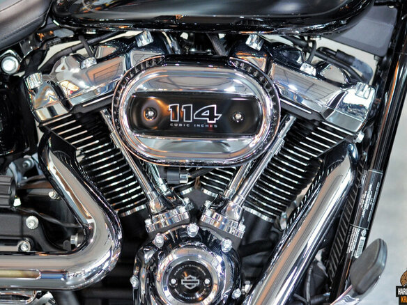 2023 Harley-Davidson Fat Boy, чёрный, 3500000 рублей - вид 3