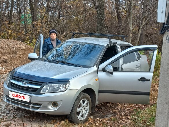 2012 Lada (ВАЗ) Granta I, серебристый, 450000 рублей