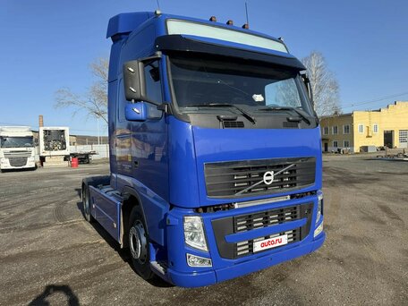 2013 Volvo FH, синий, 3170000 рублей, вид 1