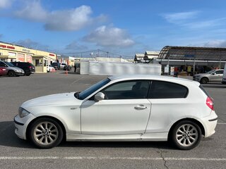 2010 BMW 1 серии 116i I (E81/E82/E87/E88) Рестайлинг, белый, 650000 рублей, вид 4