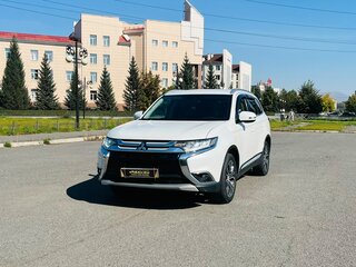 2016 Mitsubishi Outlander III Рестайлинг 2, белый, 1849000 рублей, вид 2