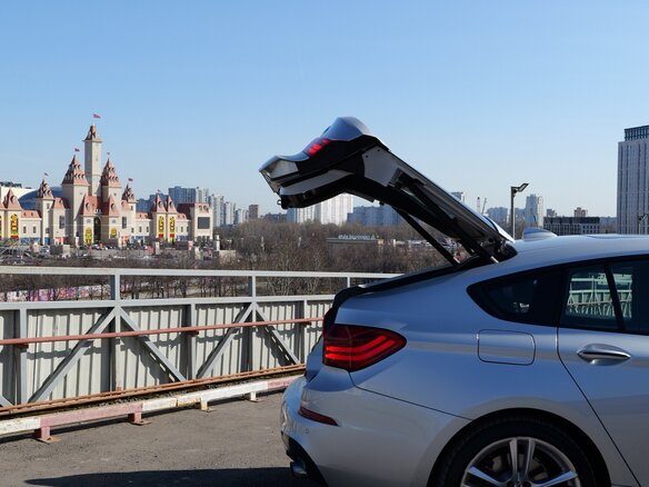 2017 BMW 5 серии Gran Turismo 535i VI (F10/F11/F07) Рестайлинг, серебристый, 3111111 рублей - вид 1