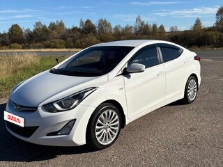 2015 Hyundai Elantra V (MD) Рестайлинг, белый, 1200000 рублей, вид 1
