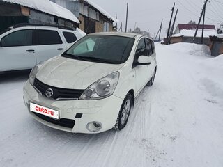2013 Nissan Note I Рестайлинг, белый, 515000 рублей, вид 2