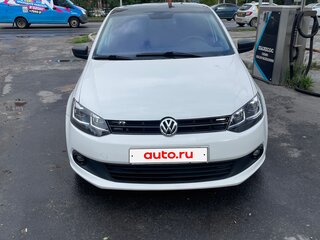 2013 Volkswagen Polo V, белый, 750000 рублей, вид 2