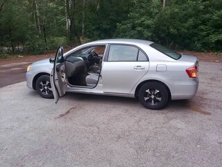 2007 Toyota Corolla Axio X (E140, E150), серый, 580000 рублей, вид 2