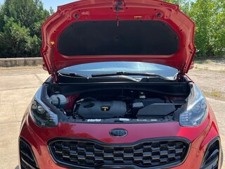 2021 Kia Sportage IV Рестайлинг, красный, 2250000 рублей, вид 3