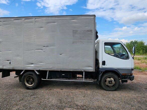 1995 Fuso (Mitsubishi) Canter, белый, 630000 рублей - вид 2