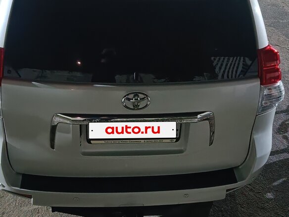 2010 Toyota Land Cruiser Prado 150 Series, белый, 2640000 рублей - вид 1
