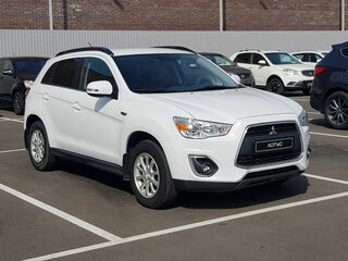 2013 Mitsubishi ASX I Рестайлинг, белый, 1199000 рублей, вид 2
