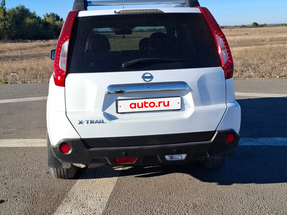 2014 Nissan X-Trail II Рестайлинг, белый - вид 2
