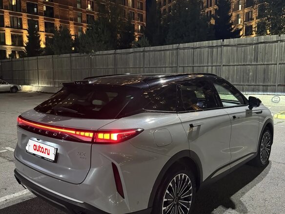 2024 Exeed RX, серый, 3600000 рублей - вид 4