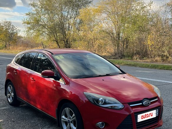 2012 Ford Focus III, красный, 580000 рублей - вид 3