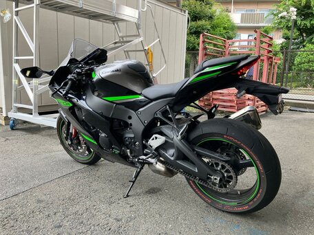 2024 Kawasaki ZX-10R Ninja, чёрный, 1949000 рублей, вид 4
