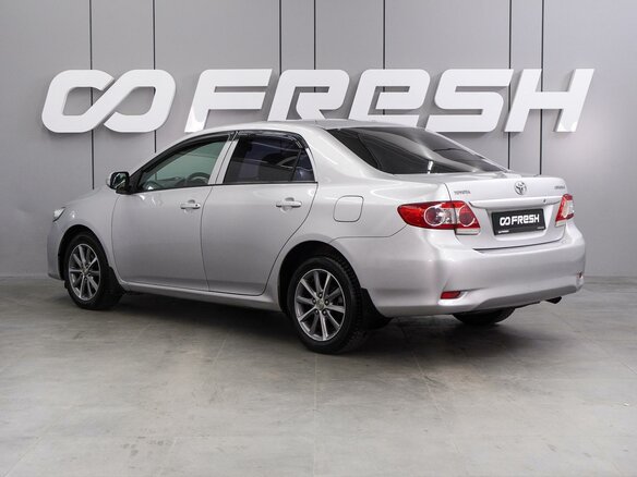 2010 Toyota Corolla X (E140, E150) Рестайлинг, серебристый, 1198000 рублей - вид 1