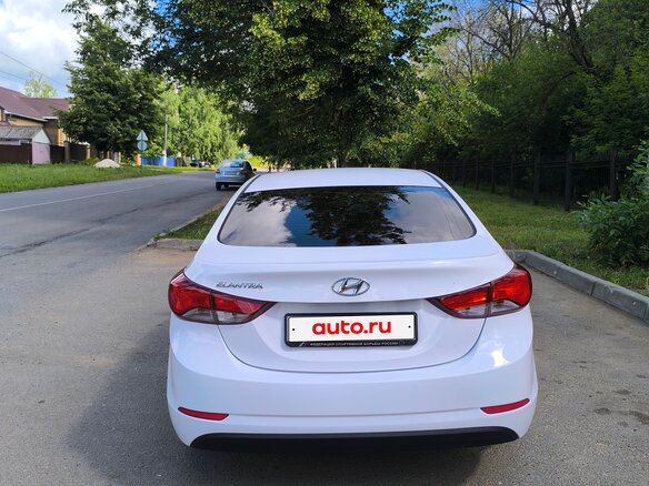2014 Hyundai Elantra V (MD), белый, 1300000 рублей - вид 6