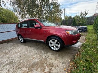 2008 Mitsubishi Outlander II, красный, 900000 рублей, вид 2