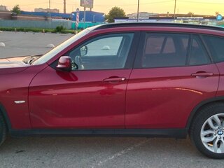 2011 BMW X1 18i I (E84), красный, 1000000 рублей, вид 1