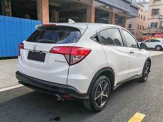 2022 Honda Vezel I Рестайлинг, белый, 1360000 рублей, вид 4